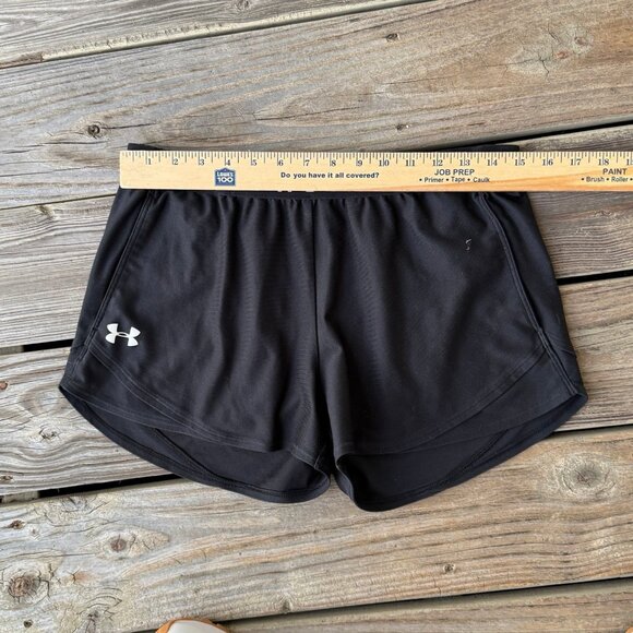 Under Armour Black Play Up Shorts Women Size Medium Loose Fit Style 3 in Inseam - Picture 7 of 9